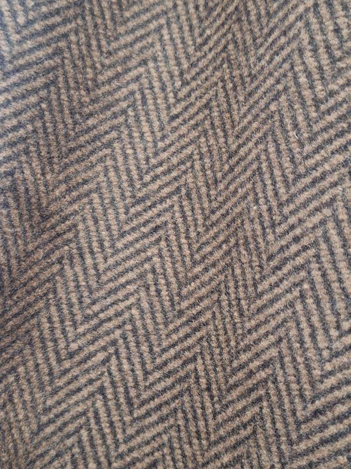 кафяв халат вълна